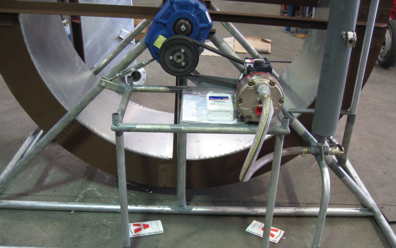 Yardmaster waterwheel gearbox and pump configuration
