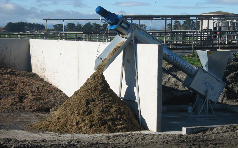 Yardmaster solids separator delivers solid matter into a concrete storage bunker